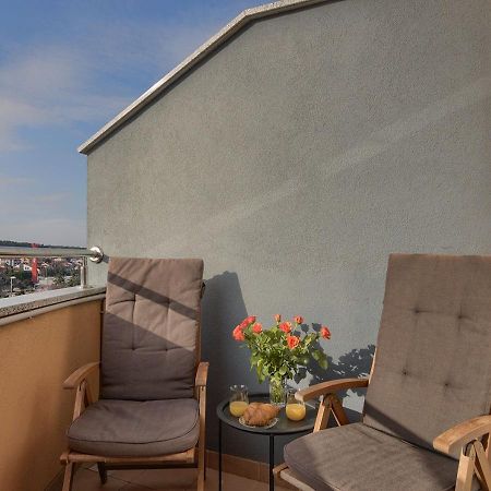 Apartment Leki - Newly Renovated, Modern City Spot Pula Bagian luar foto