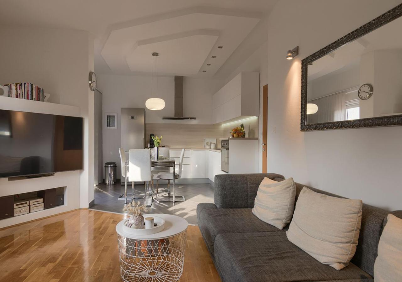 Apartment Leki - Newly Renovated, Modern City Spot Pula Bagian luar foto