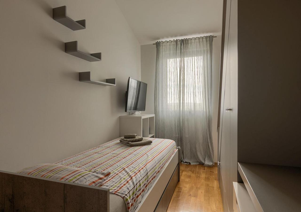 Apartment Leki - Newly Renovated, Modern City Spot Pula Bagian luar foto