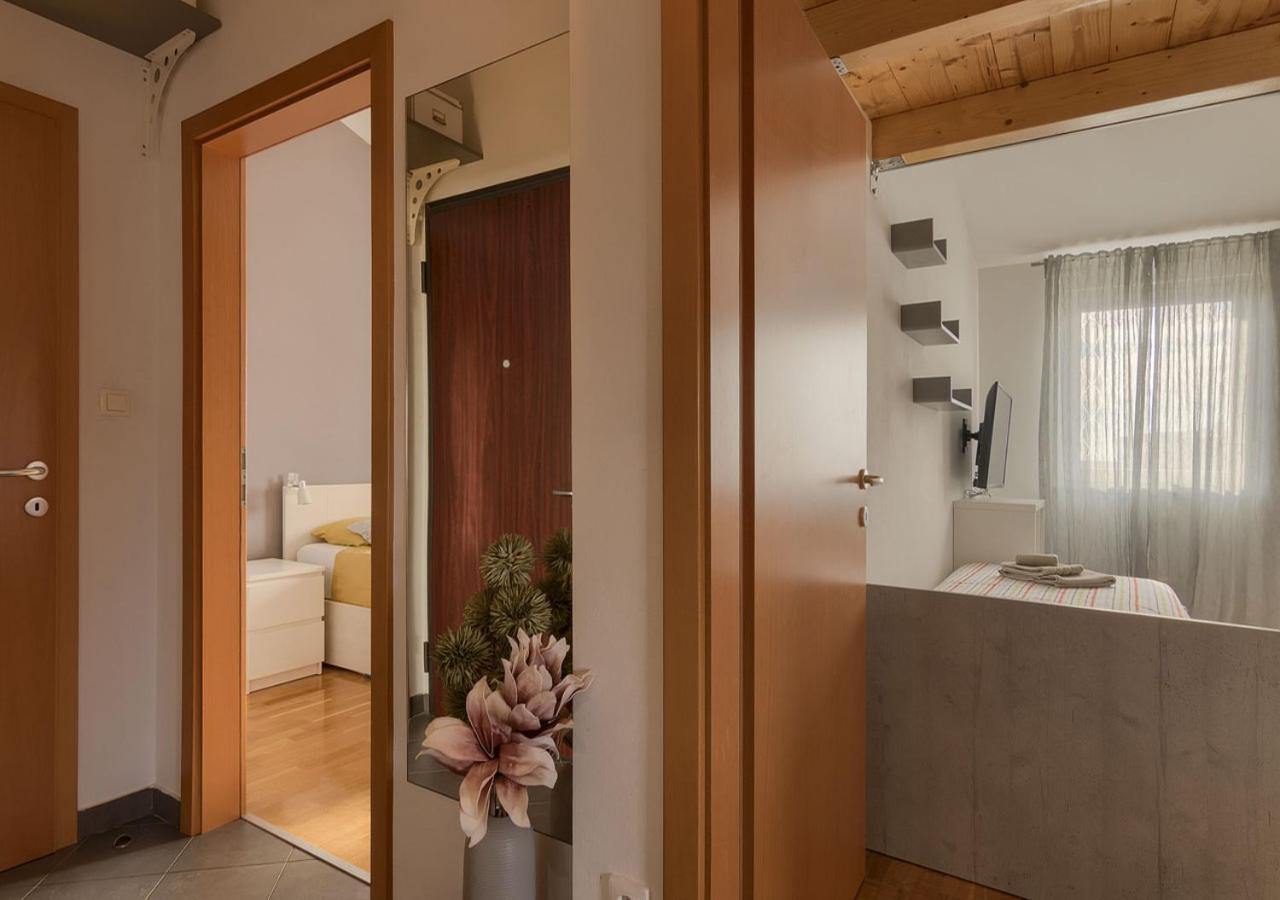 Apartment Leki - Newly Renovated, Modern City Spot Pula Bagian luar foto