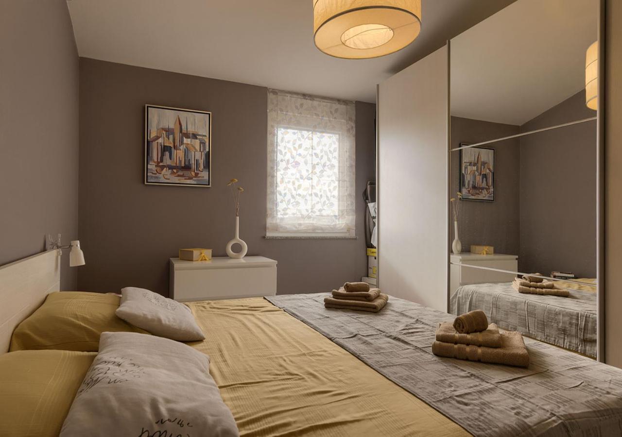 Apartment Leki - Newly Renovated, Modern City Spot Pula Bagian luar foto