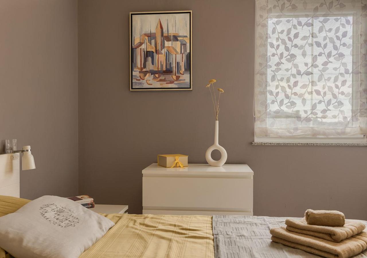 Apartment Leki - Newly Renovated, Modern City Spot Pula Bagian luar foto